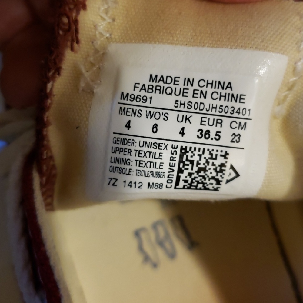 Converse - Picture 6 of 6